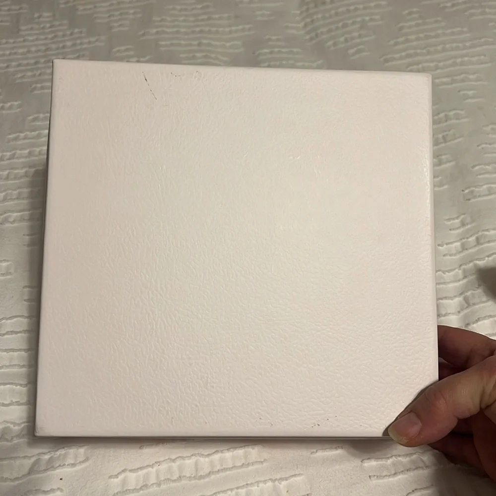 Coach Floral Gift Box only with shredded paper insulation. Like new - Picture 4 of 4